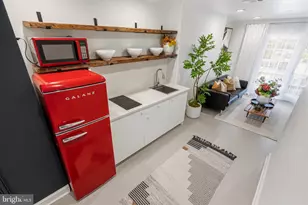 1062 Thomas Jefferson St NW, Washington, DC 20007 - Photo 11