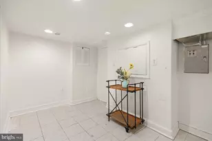 1062 Thomas Jefferson St NW, Washington, DC 20007 - Photo 43