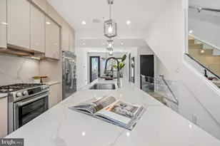 558 Harvard St NW, Washington, DC 20001 - Photo 9
