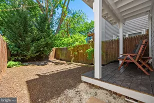 914 15th St SE, Washington, DC 20003 - Photo 15