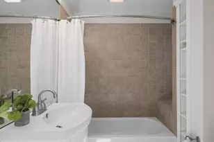 914 15th St SE, Washington, DC 20003 - Photo 23