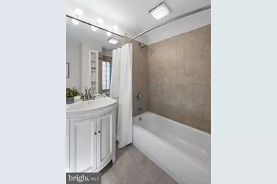 914 15th Street SE, Washington, DC 20003 - Photo 23