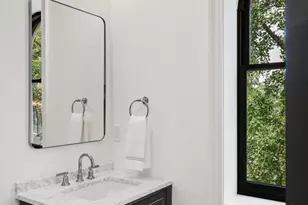1716 Swann St NW, Washington, DC 20009 - Photo 19