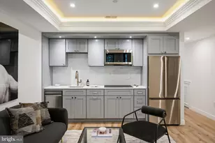 1716 Swann St NW, Washington, DC 20009 - Photo 23