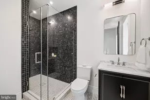 1716 Swann St NW, Washington, DC 20009 - Photo 31