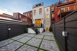 1716 Swann St NW, Washington, DC 20009 - Photo 43