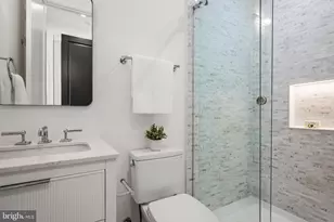 1716 Swann St NW, Washington, DC 20009 - Photo 25