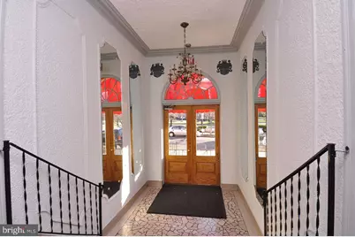 414 Seward Square SE #104, Washington, DC 20003 - Photo 3
