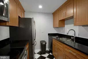 1718 Corcoran St NW, Washington, DC 20009 - Photo 11