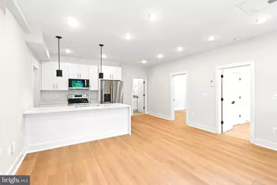 2236 40th Street NW #4, Washington, DC 20007 - Photo 3