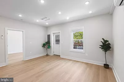 2236 40th Street NW #4, Washington, DC 20007 - Photo 5