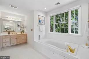 5105 Warren Pl NW, Washington, DC 20016 - Photo 19