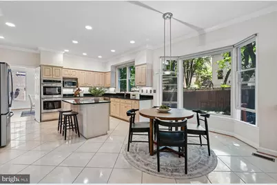 5105 Warren Place NW, Washington, DC 20016 - Photo 9