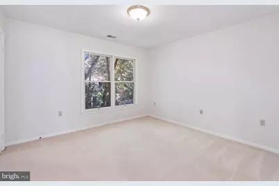 5105 Warren Place NW, Washington, DC 20016 - Photo 25