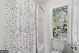 5105 Warren Pl NW, Washington, DC 20016 - Photo 27