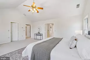 5105 Warren Pl NW, Washington, DC 20016 - Photo 17