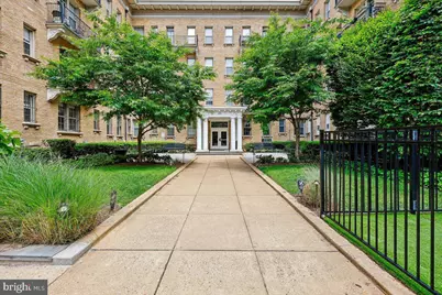 1401 Columbia Road NW #410, Washington, DC 20009 - Photo 3