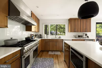 2710 Brandywine Street NW, Washington, DC 20008 - Photo 9