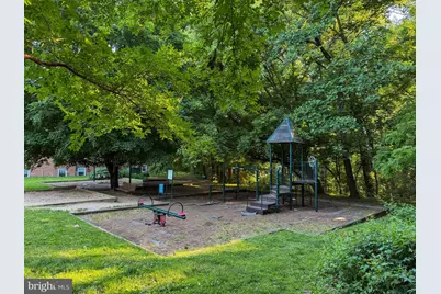 3700 39th Street NW #B176, Washington, DC 20016 - Photo 25