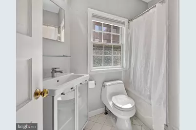 1025 30th Street NW, Washington, DC 20007 - Photo 15