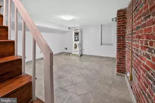 1025 30th St NW, Washington, DC 20007 - Photo 17
