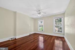 1025 30th St NW, Washington, DC 20007 - Photo 11