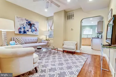 806 New Hampshire Avenue NW, Washington, DC 20037 - Photo 3