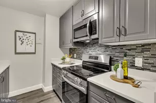 1425 4th St SW, Washington, DC 20024 - Photo 9