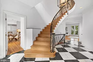 4711 Foxhall Cres NW, Washington, DC 20007 - Photo 13