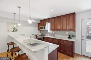 329 18th Pl NE, Washington, DC 20002 - Photo 9