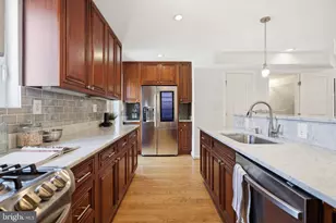 329 18th Pl NE, Washington, DC 20002 - Photo 11