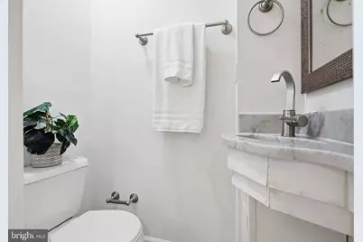 329 18th Place NE, Washington, DC 20002 - Photo 17