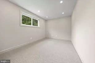 1525 35th St NW, Washington, DC 20007 - Photo 21