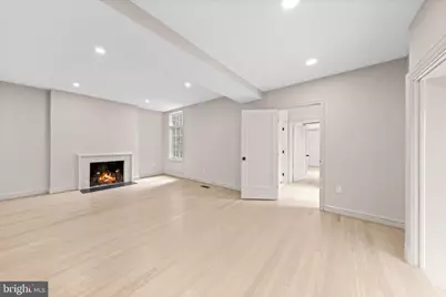 1525 35th Street NW, Washington, DC 20007 - Photo 5