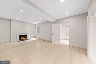 1525 35th St NW, Washington, DC 20007 - Photo 5