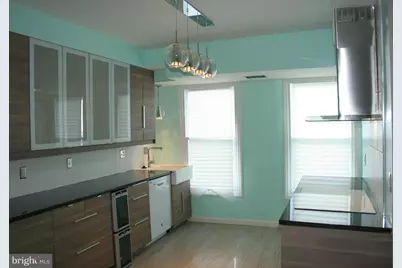 1040 6th Street NE #202, Washington, DC 20002 - Photo 5