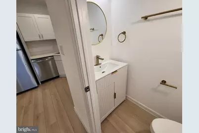 562 24th Street NE, Washington, DC 20002 - Photo 5