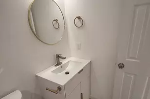 562 24th St NE, Washington, DC 20002 - Photo 33