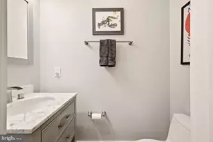 1705 Bay St SE, Washington, DC 20003 - Photo 11