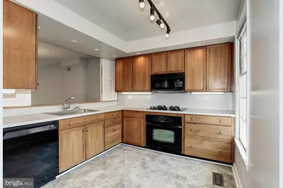 2531 Queen Annes Lane NW, Washington, DC 20037 - Photo 11