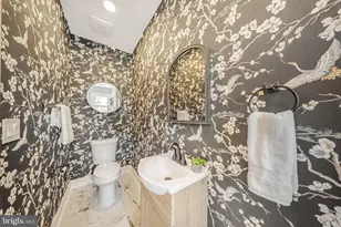2605 Monroe St NE, Washington, DC 20018 - Photo 15