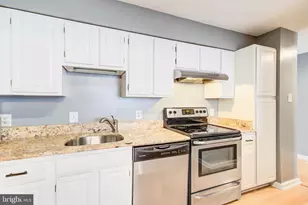 2141 P St NW, Washington, DC 20037 - Photo 5