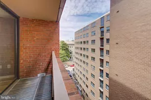 2141 P St NW, Washington, DC 20037 - Photo 11