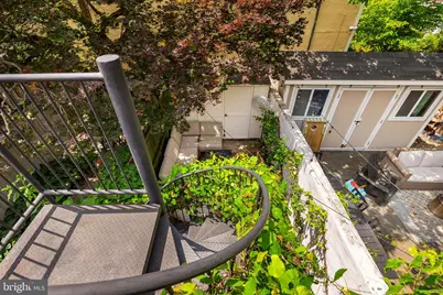 331 11th Street SE, Washington, DC 20003 - Photo 31