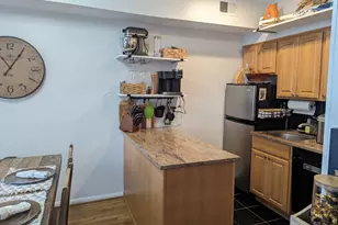 726 6th St NE, Washington, DC 20002 - Photo 9