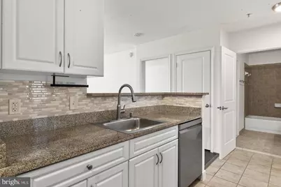 555 Massachusetts Avenue NW #1417, Washington, DC 20001 - Photo 11