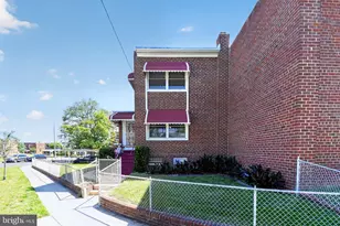 5539 5th St NE, Washington, DC 20011 - Photo 3