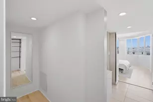 1718 P St NW, Washington, DC 20036 - Photo 17