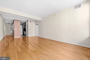 715 6th St NW, Washington, DC 20001 - Photo 5