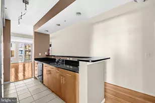 715 6th St NW, Washington, DC 20001 - Photo 7